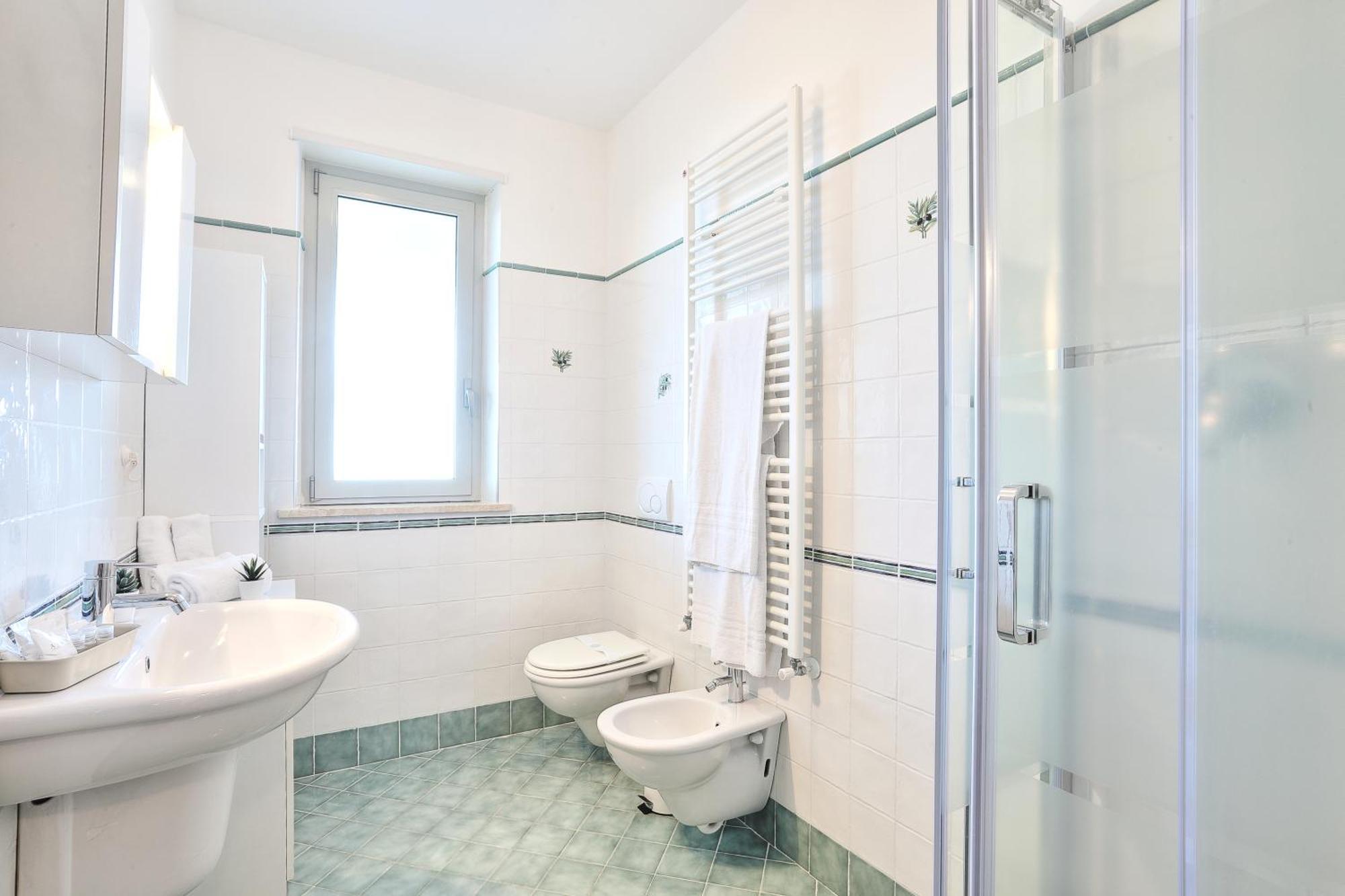 Mazzarosa Residence Roseto Degli Abruzzi Exterior foto